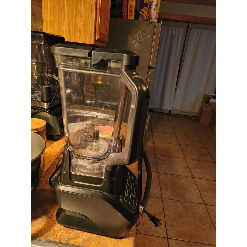 Ninja 1000 watt blender
